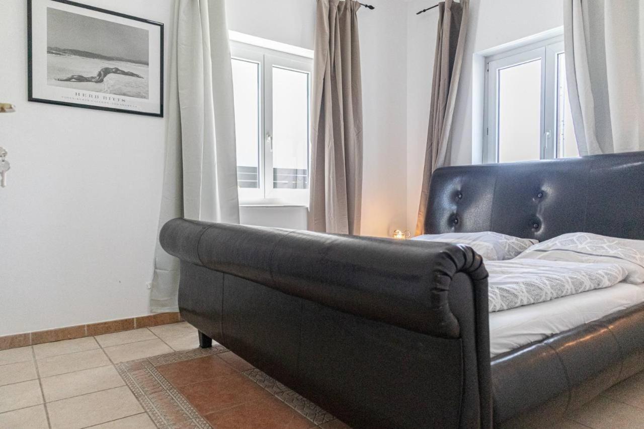 Triple In An Elegant House Gd Viena
